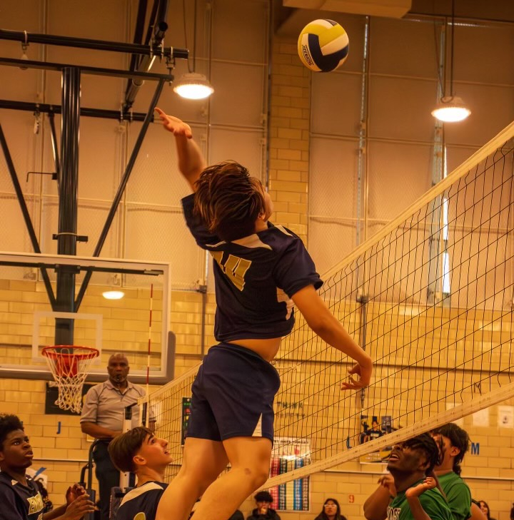 Order On The Court! The Edison Boys’ Volleyball Team Are Playoff Bound!