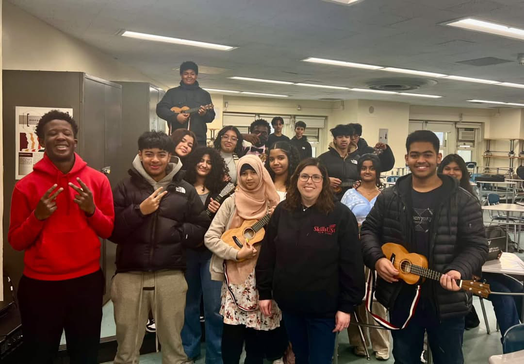 Edison’s freshman music class featuring Ms. Bolender, the music teacher.