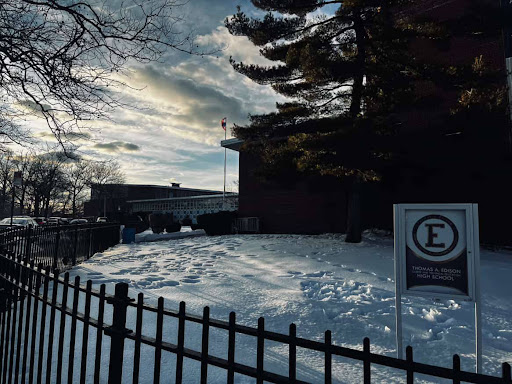 As the days get longer, so too does the to-do list of Edison upper-classmen.